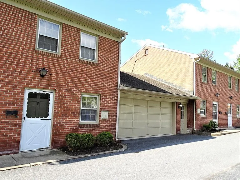 2511 Lititz Pike #F — Photo 1