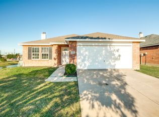 5932 English Manor Rd, Denton, TX 76210