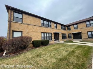 7260 W Center St APT I, Wauwatosa, WI 53210