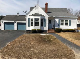 42 Old Greene Rd, Lewiston, ME 04240