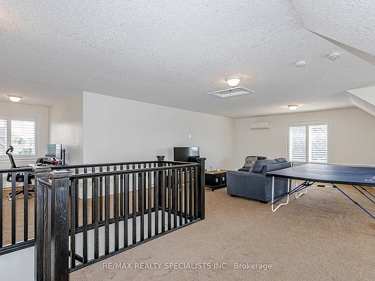 117 Norma Cres #MAIN UPPER — Photo 30