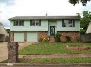 4936 Foxhall Dr, Memphis, TN 38118