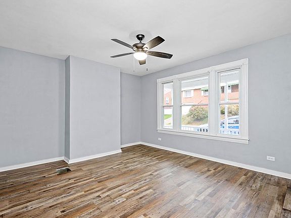 5th image of 3422 Odair St