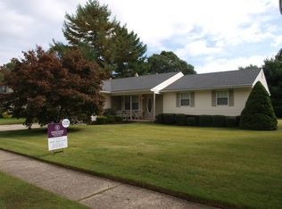 3 Harborwood Dr, Egg Harbor Township, NJ 08234