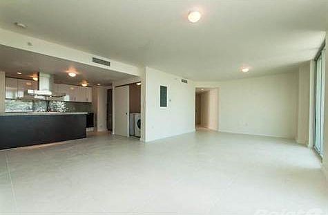 4th image of 720 NE 62nd St APT 412