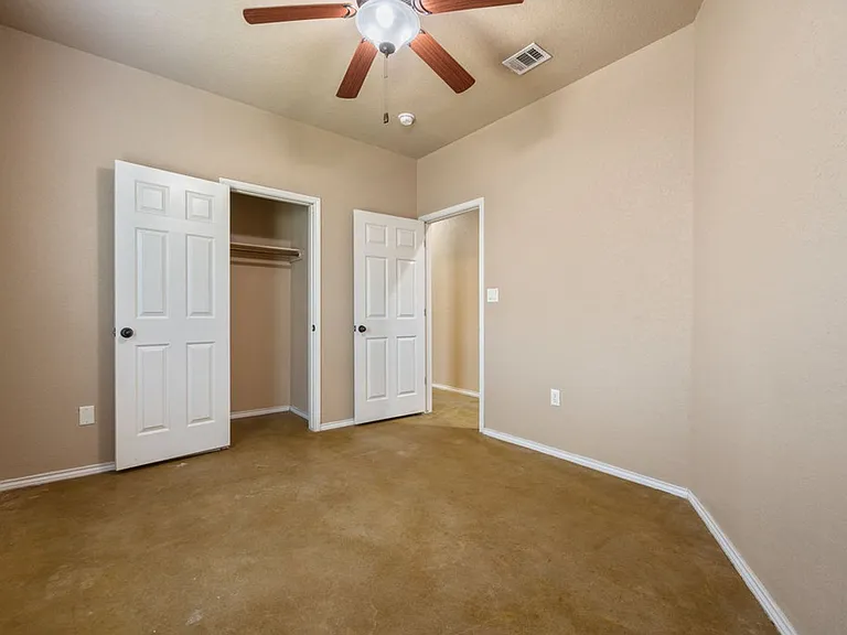 1048 Carolyn Cv — Photo 14