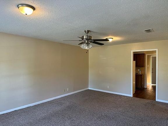 2nd image of 1000 Cheryl St #A