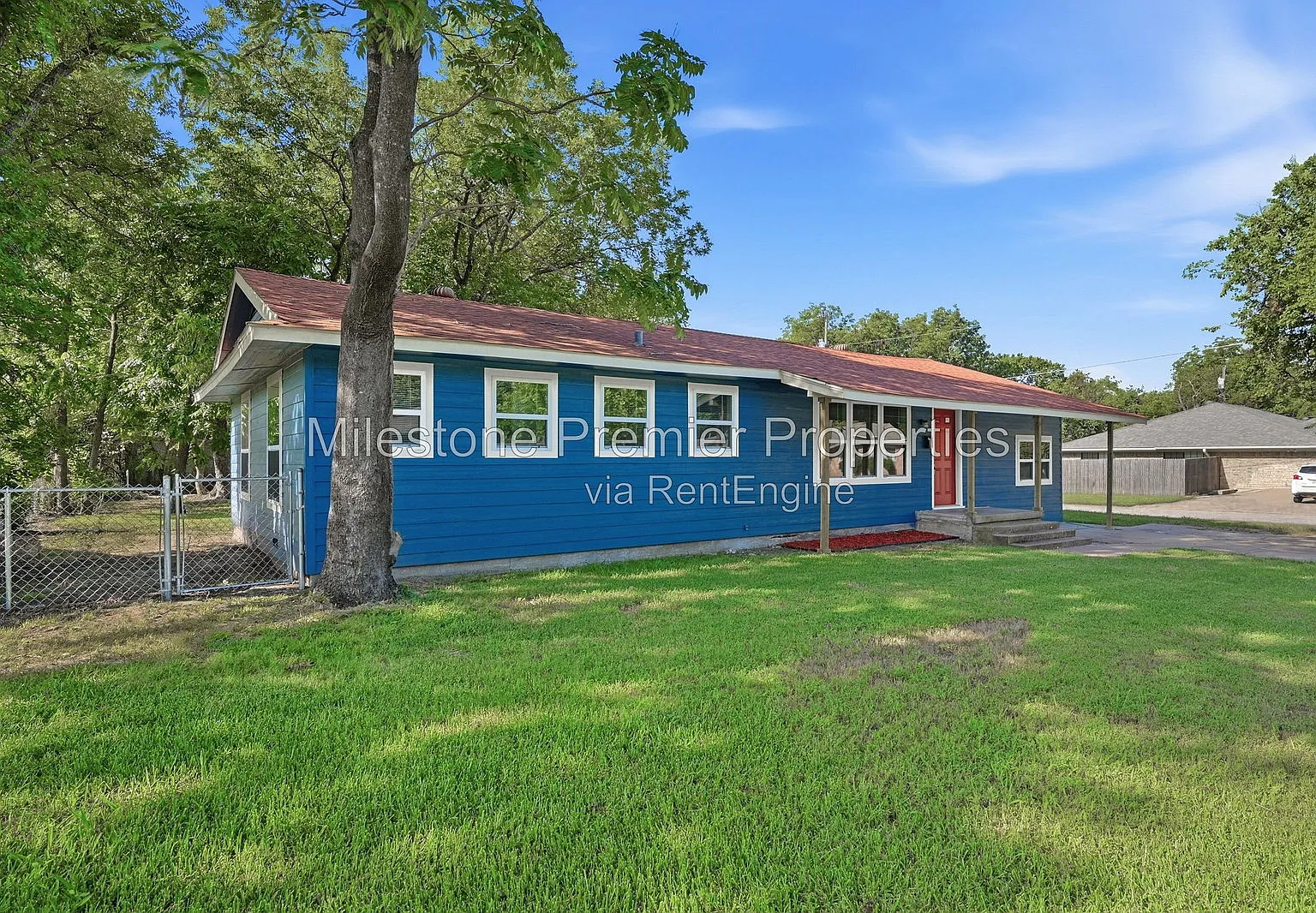 3 bed, 2.0 bath, 1456 sqft, $1,500 — Photo 2