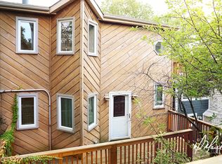 1235 W Barry Ave #3, Chicago, IL 60657