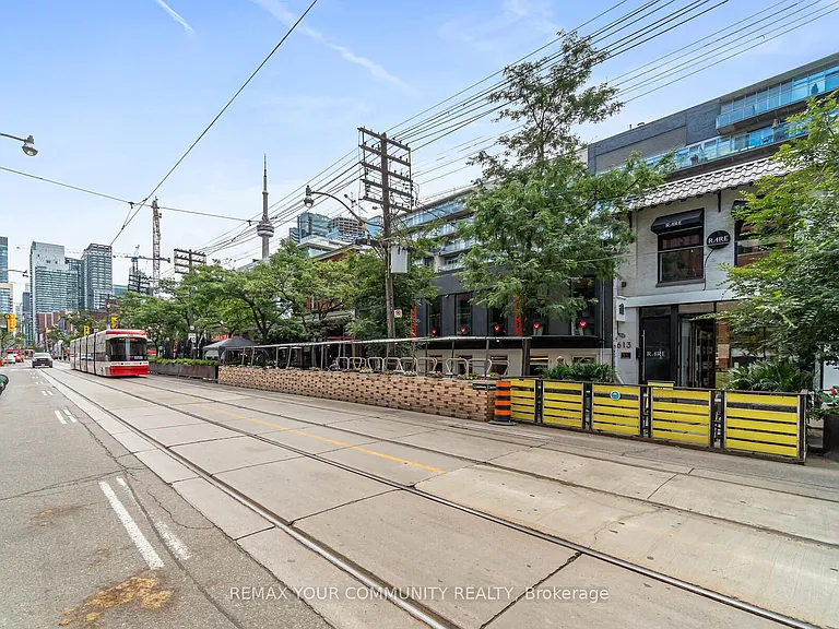 525 Adelaide St W #1518 — Photo 3