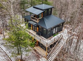 52 W Spencer Rd, Campton, KY 41301