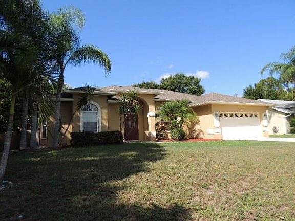 3rd image of 2843 SE Eagle Drive