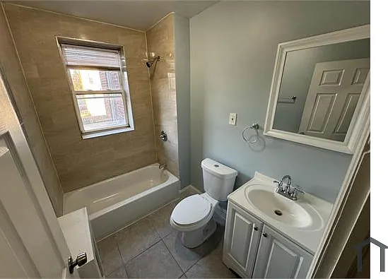 52 4th Ave #26 — Photo 4