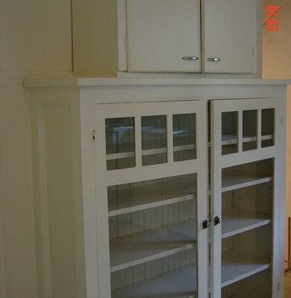 Built-in Hutch