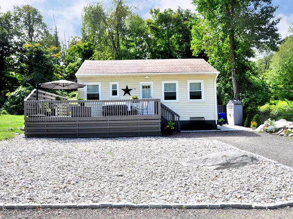 39 Wood Trail, Coventry, CT 06238
