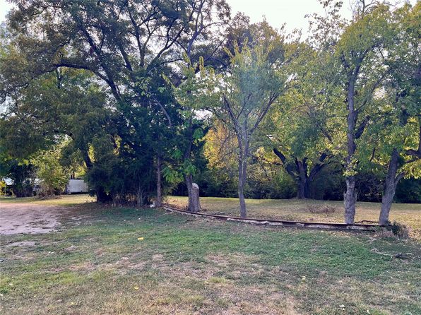 Additional property image - 902 S Waverly Dr, Dallas, TX 75208