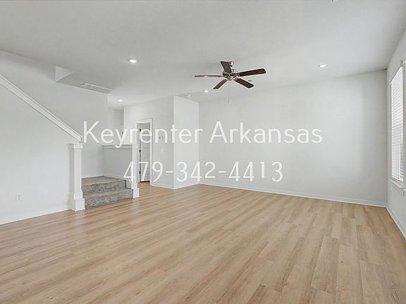 3rd image of 4808 Planetree St