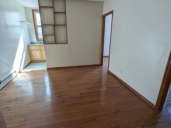 2nd image of 76 Clifton Ave Floor 2