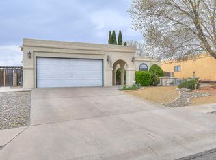 6305 Sumac Dr NW, Albuquerque, NM 87120