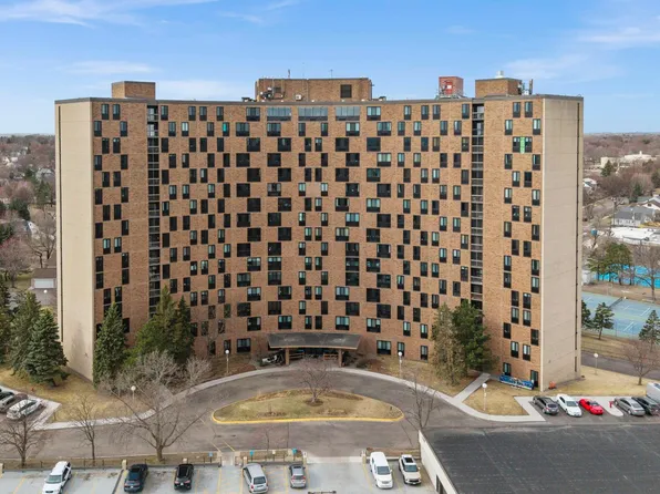 1181 Edgcumbe Rd APT 1712, Saint Paul, MN 55105