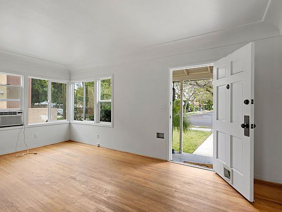 5th image of 1007 W Angeleno Ave APT A