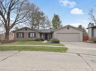 803 Ayrshire Dr, Champaign, IL