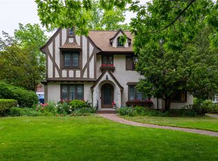 560 Seneca Pkwy, Rochester, NY 14613