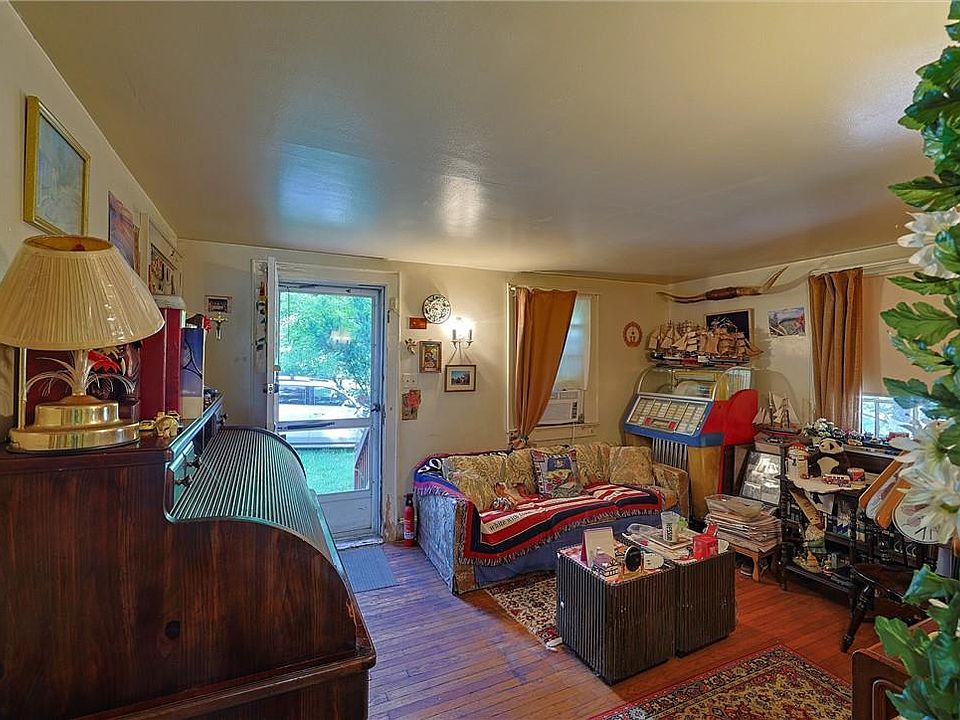 1st image of 59 Scotchtown Avenue