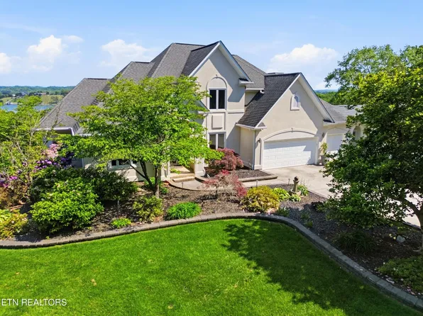 4246 Gravelly Hills Rd, Louisville, TN 37777