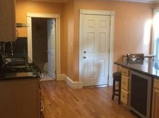 10 White Pl #1, Brookline, MA 02445