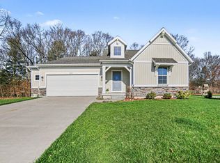 2041 Juniper Cir, Muskegon, MI 49445