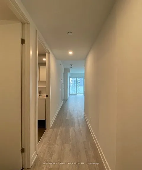 88 Queen St E #2515 — Photo 2