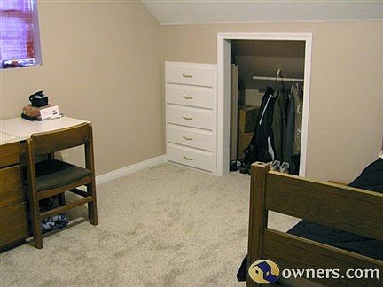 bdrm 3 built-in dresser