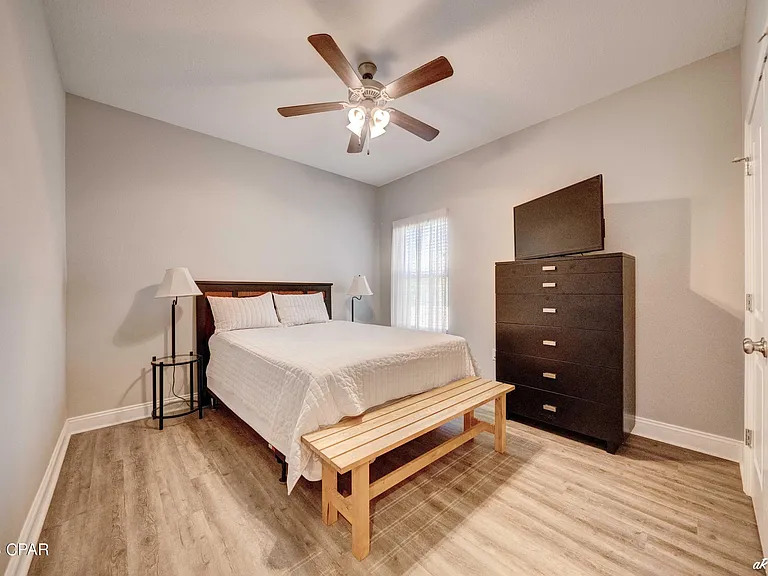 4018 Brook Stone Dr — Photo 16