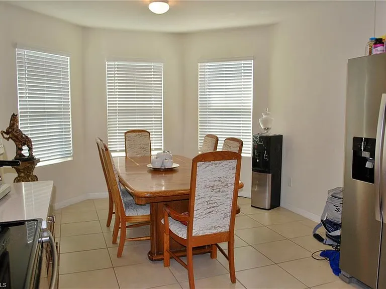1217 Santa Barbara Blvd N — Photo 4