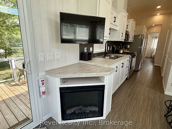 3rd image of 657 Thunder Bridge Rd #Cv082