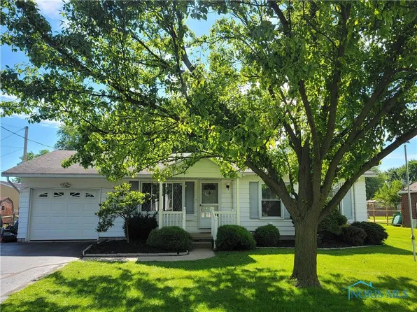 28240 Main St, Millbury, OH 43447