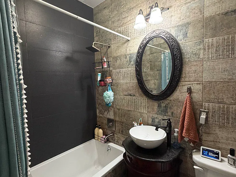 872 Jefferson Ave #1L — Photo 17