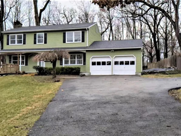 14 Hagan Drive, Poughkeepsie, NY 12603