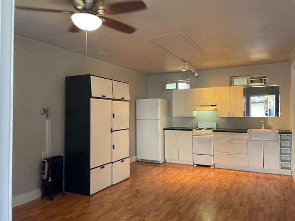 2311 NE Baron Ct #2