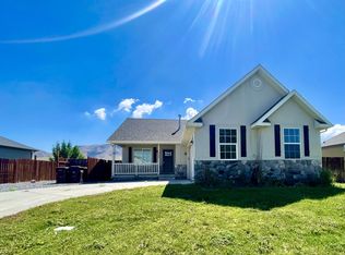 3566 N Easter Dr, Eagle Mountain, UT 84005