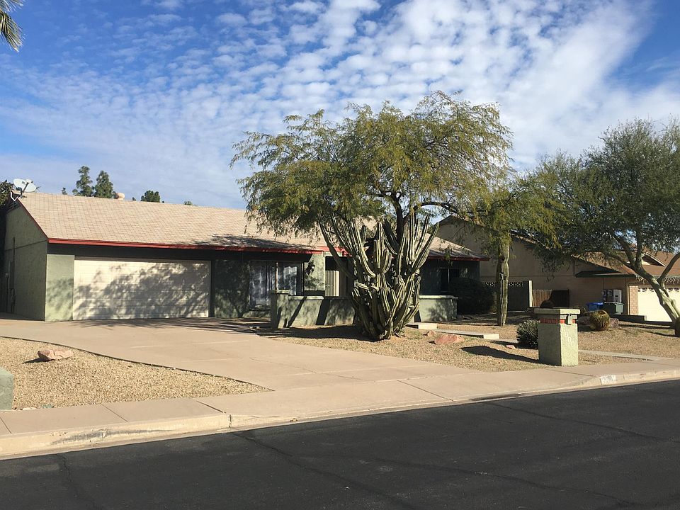 1st image of 2210 E Sahuaro Dr