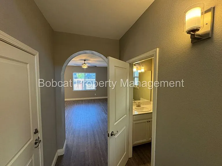 1288 Handelin Rd — Photo 5