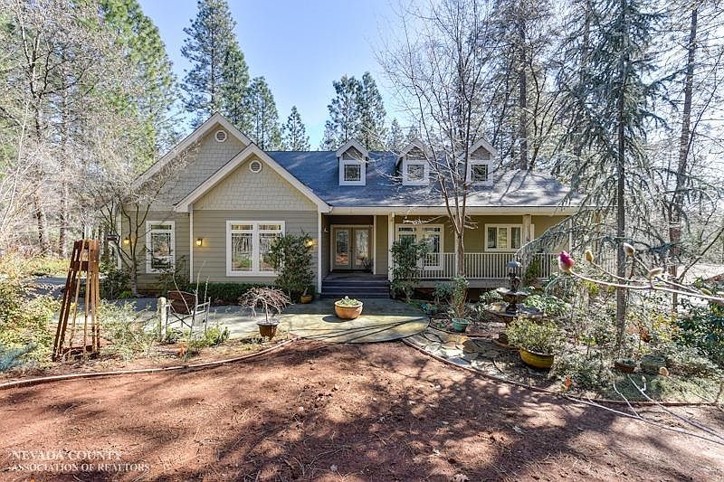 1st image of 5987 Arrowhead Dr