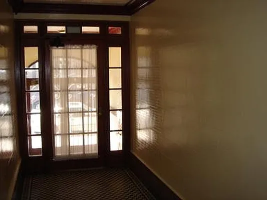 Rented by Metroline Realty | media 12