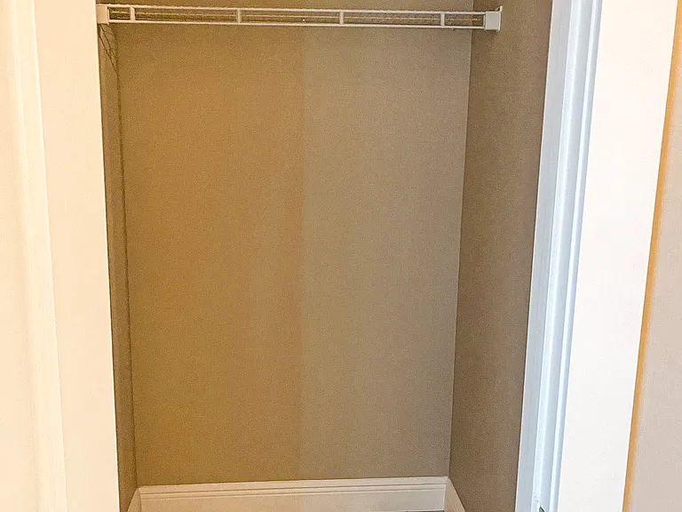 902 Howard Ave #9 — Photo 16