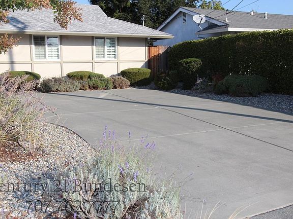 3rd image of 28 Woodworth Way