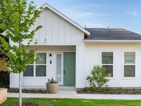 2255 N Bonnie Brae St #Percha1, Denton, TX 76207