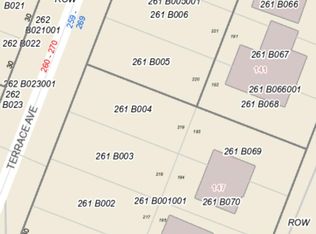 147A Rowe Ave, Portland, ME 04102