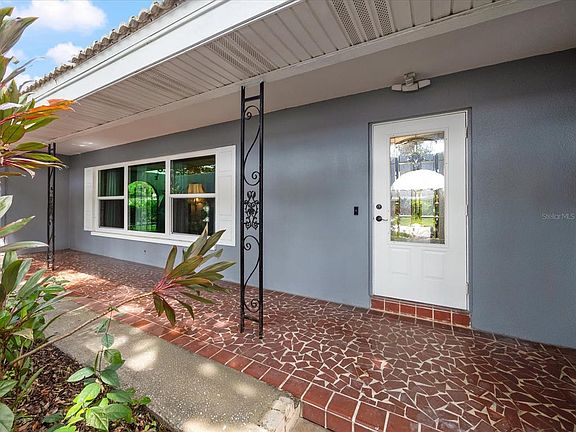 3rd image of 2100 MCKINLEY STREET